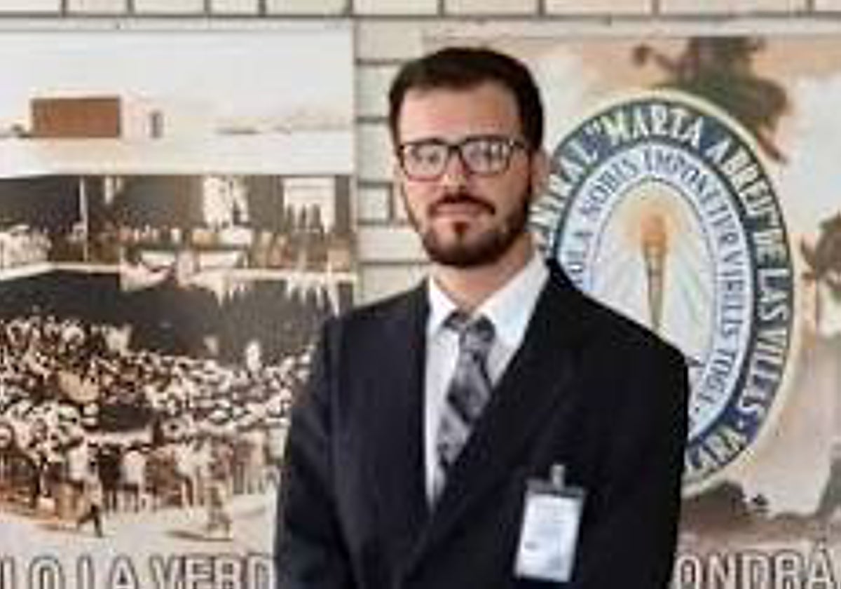 El poeta cubano Reiniel Pérez