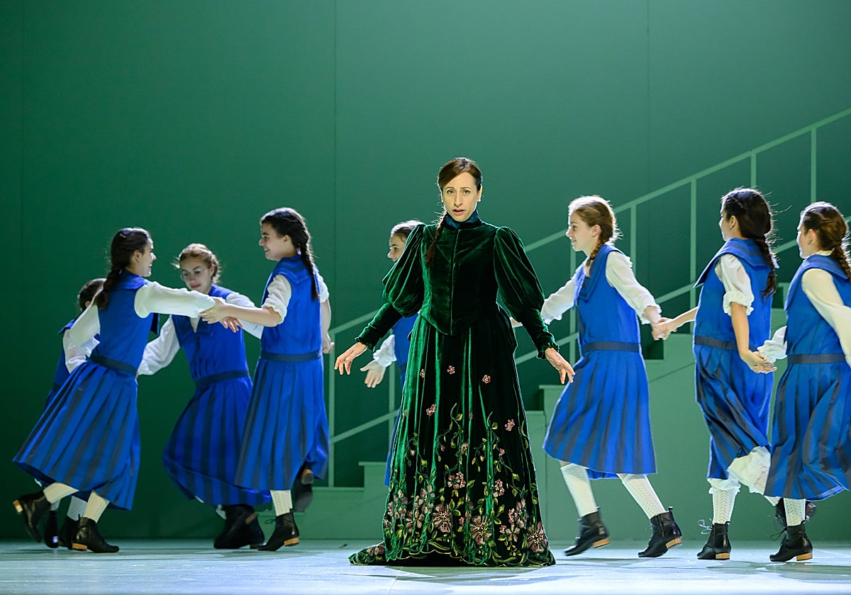 Lidia Vinyes-Curtis, en un ensayo de Alexina B. en el Liceo