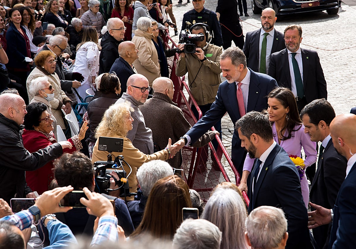 Los Reyes, a su llegada a la inauguración del IV Congreso de la Lengua Española