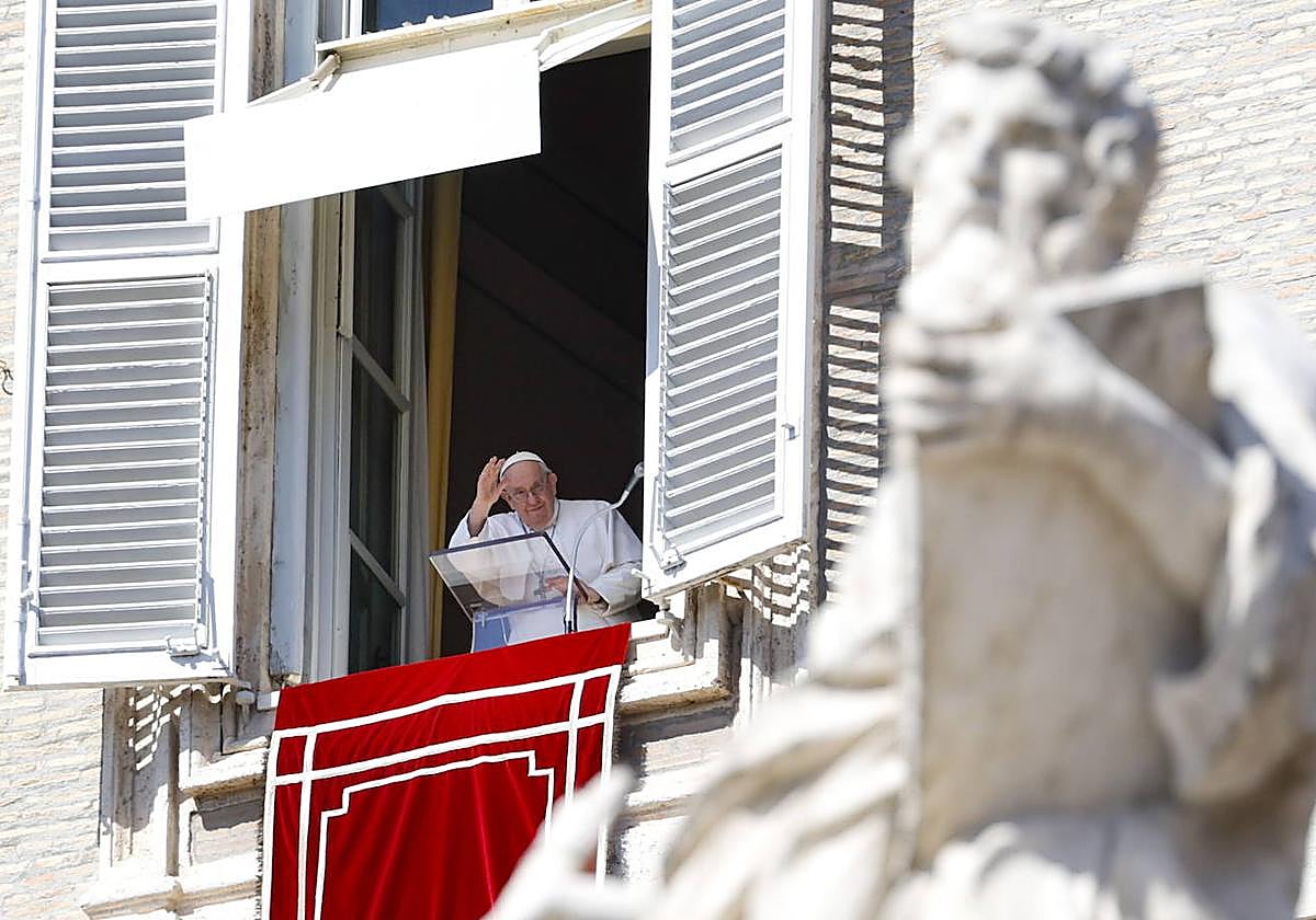 El Papa Francisco en la Plaza de San Pedro.
