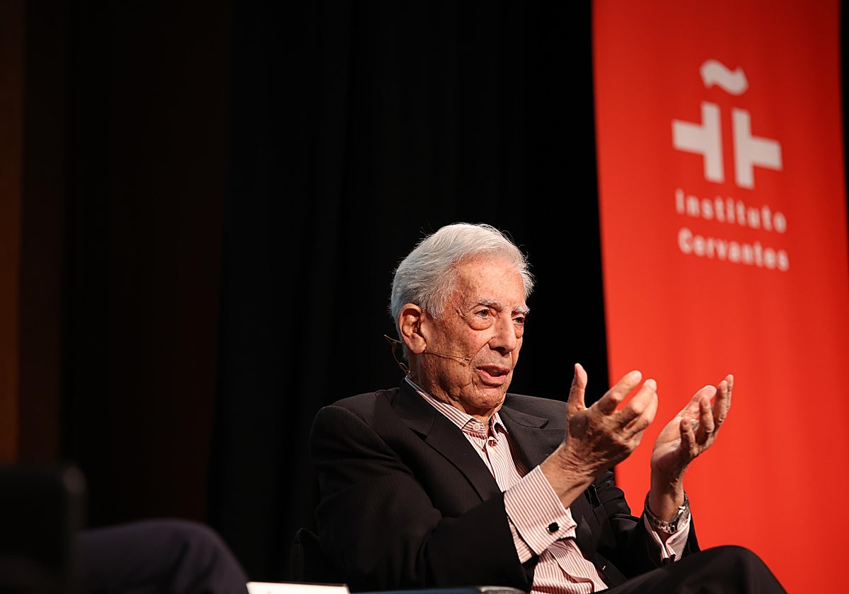 Vargas Llosa, durante el homenaje celebrado en el Instituto Cervantes