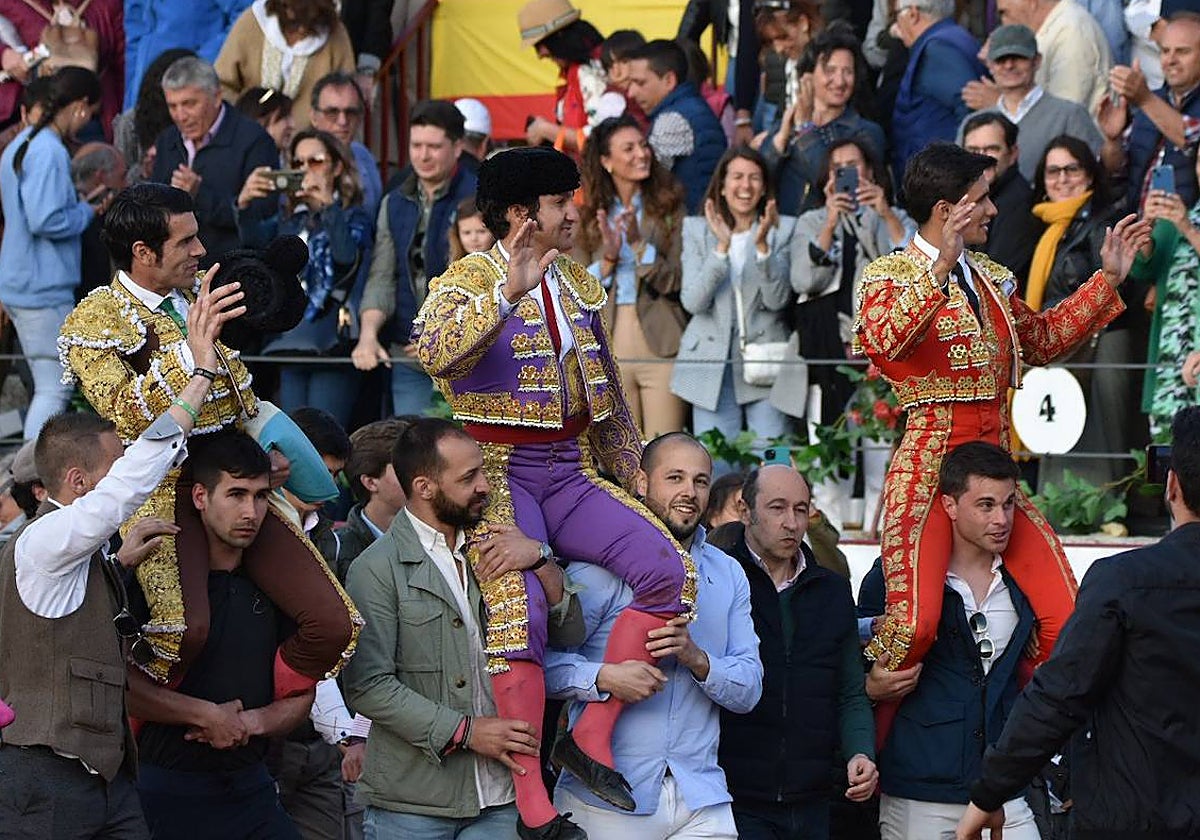 Emilio de Justo, Morante de la Puebla y Manuel Diosleguarde salen a hombros en Guijuelo