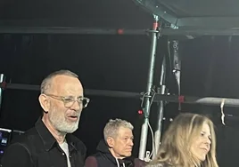 Tom Hanks, eufórico en el concierto de Bruce Springsteen en Barcelona
