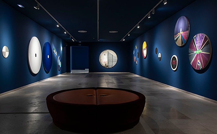 Imagen principal - Algunas de las salas de la exposición de Victoria Civera en Patio Herreriano.