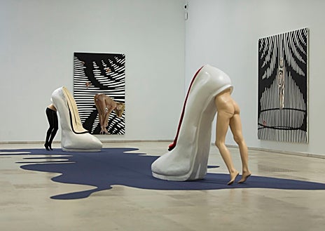 Imagen secundaria 1 - Algunas de las salas de la exposición de Victoria Civera en Patio Herreriano.