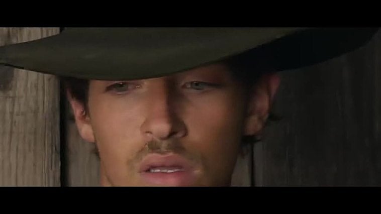 El Festival de Cine de Cannes estrena el corto de Almódovar 'Extraña forma de vida'