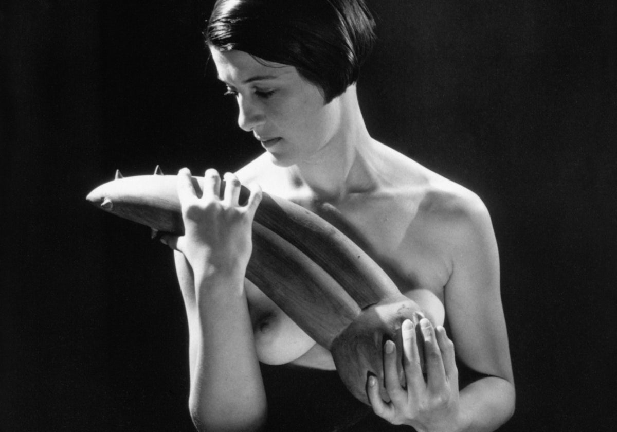 'Monumento a D.A.F. de Sade', fotografía de Man Ray