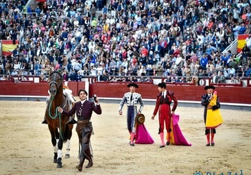 Fabuloso Ventura en la despedida con honores de Nazarí