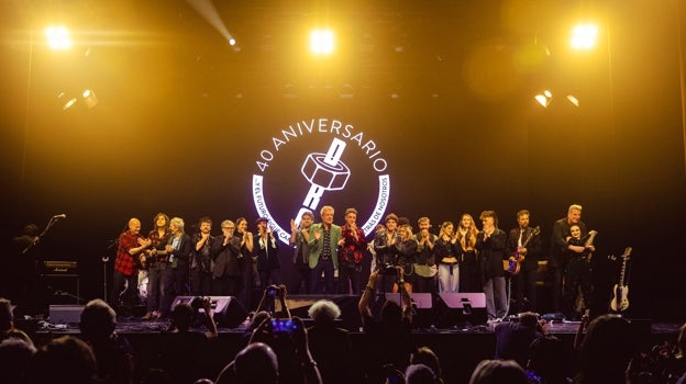 La foto de familia en el 40º cumpleaños de DRO