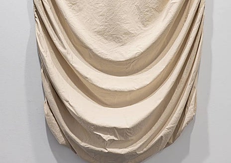 Imagen secundaria 1 - En las imágenes, distintas obras de la muestra 'Con la mano', de Susana Solano