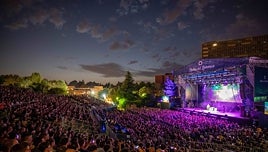 Luz Casal, Nile Rodgers, Calamaro, Chris Isaak y Rubén Blades, entre las estrellas de las Noches del Botánico 2023