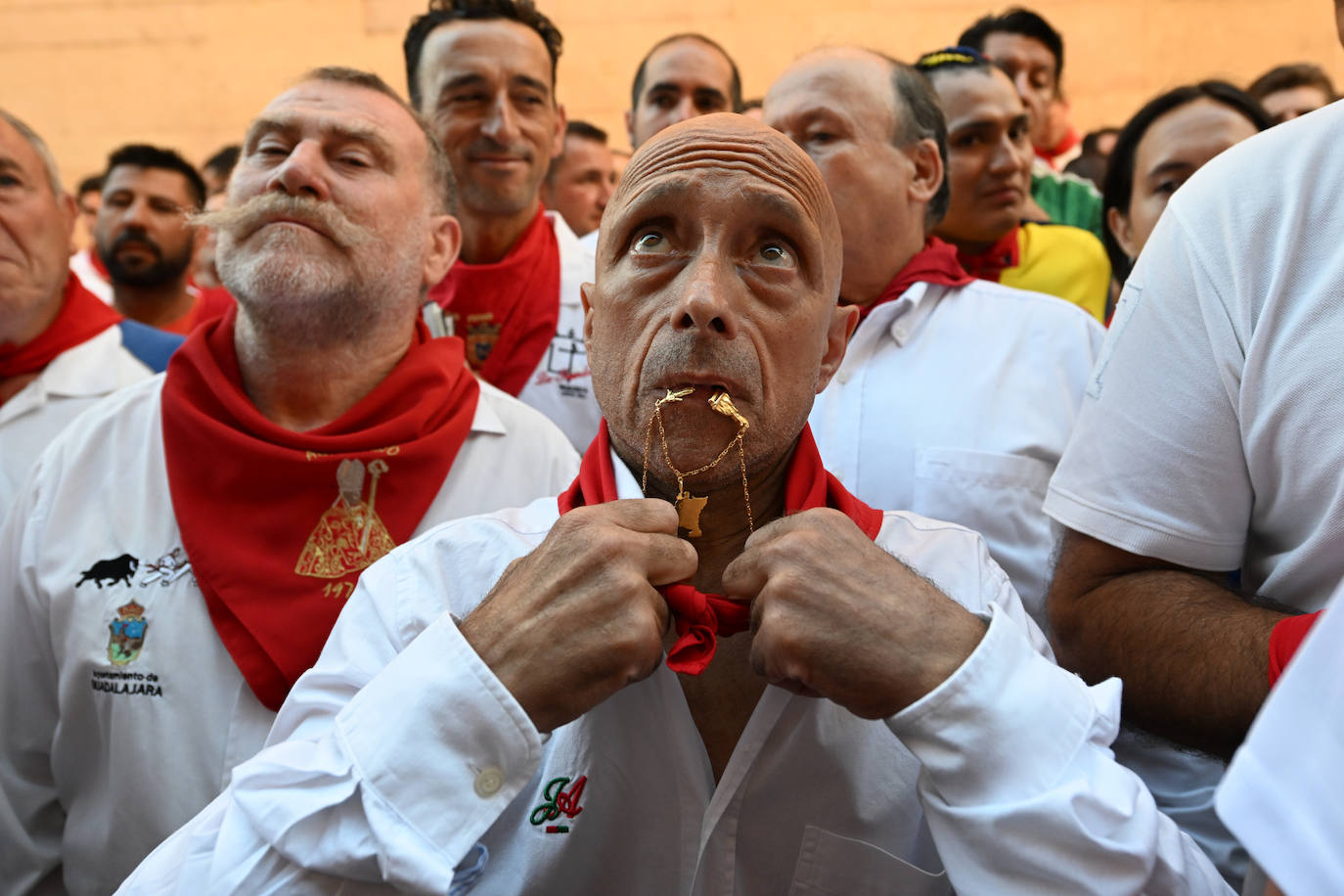 Los Cebada Gago dejan un emocionante y peligroso encierro en San Fermín