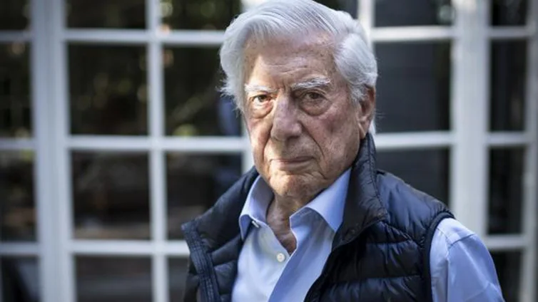 Rómulo Gallegos, Mailer, Vargas Llosa... Los escritores y la cruz de la política