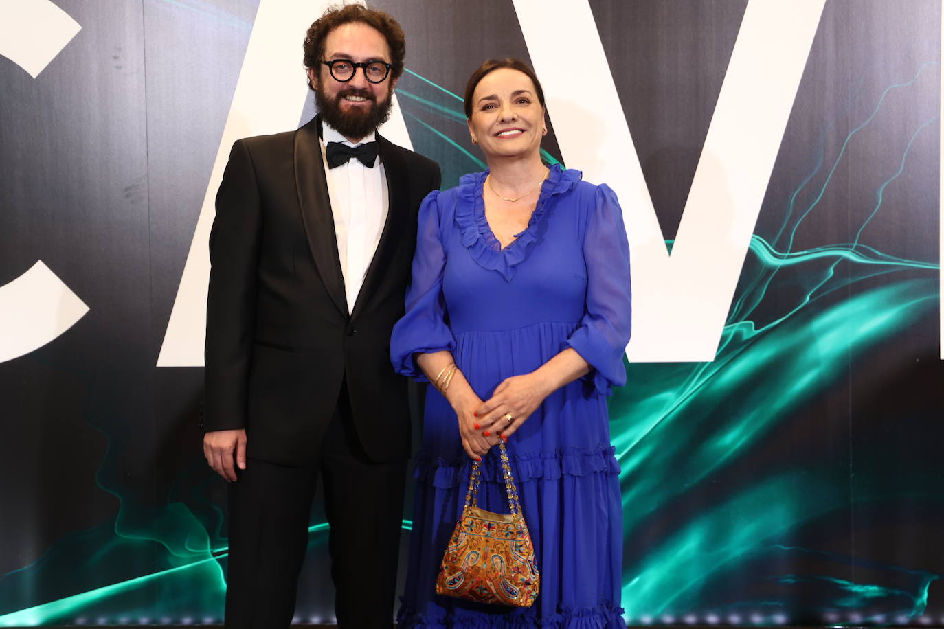 Joaquín Manso, director de 'El Mundo', y Pepa Bueno, directora de 'El País'