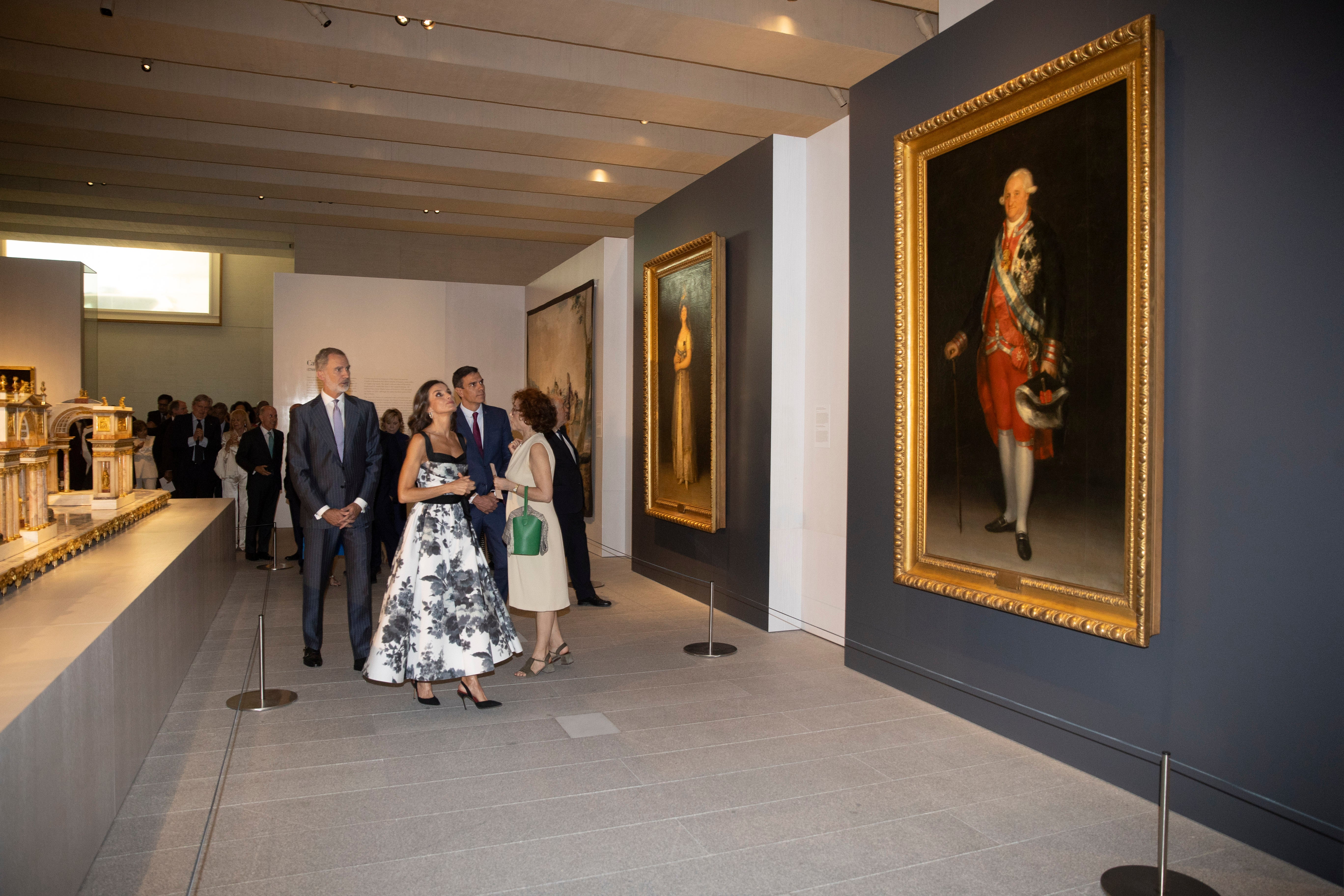 Los Reyes en su recorrido por el coleccionismo real