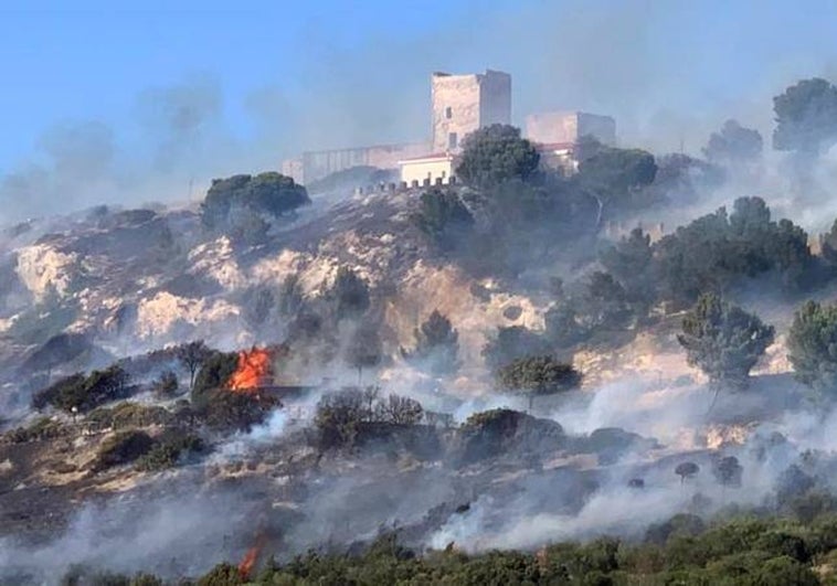 Los incendios que asolan el Mediterráneo amenazan el patrimonio histórico de Italia y Grecia