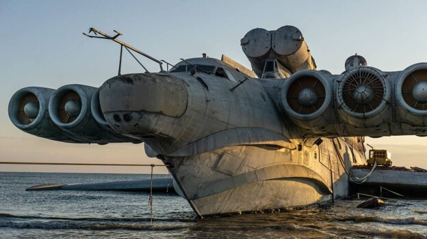 Un 'ekranoplan' ruso abandonado, de apodo 'El monstruo del mar Caspio'