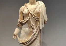 Descubrimiento «excepcional» de arqueólogos españoles en Italia: Hallan una estatua femenina de mármol de época romana
