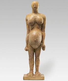 Imagen secundaria 2 - Sobre estas líneas, 'Cabeza de mujer' (1962) y 'Mujer encinta' (1950). Arriba, 'Cabeza con casco'