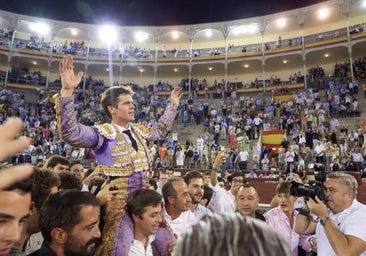 Borja Jiménez se consagra en Madrid por la Puerta Grande y Román vuelve a derramar su sangre