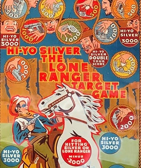 Imagen secundaria 2 - Arriba, 'Zyclus para bidones de agua o botellas', acción de Thomas Schmit. Sobre estas líneas, 'Yes/No' (1968), de Dick Higgins, y 'Hi-Yo Silver, el llanero Solitario', de Al Hansen