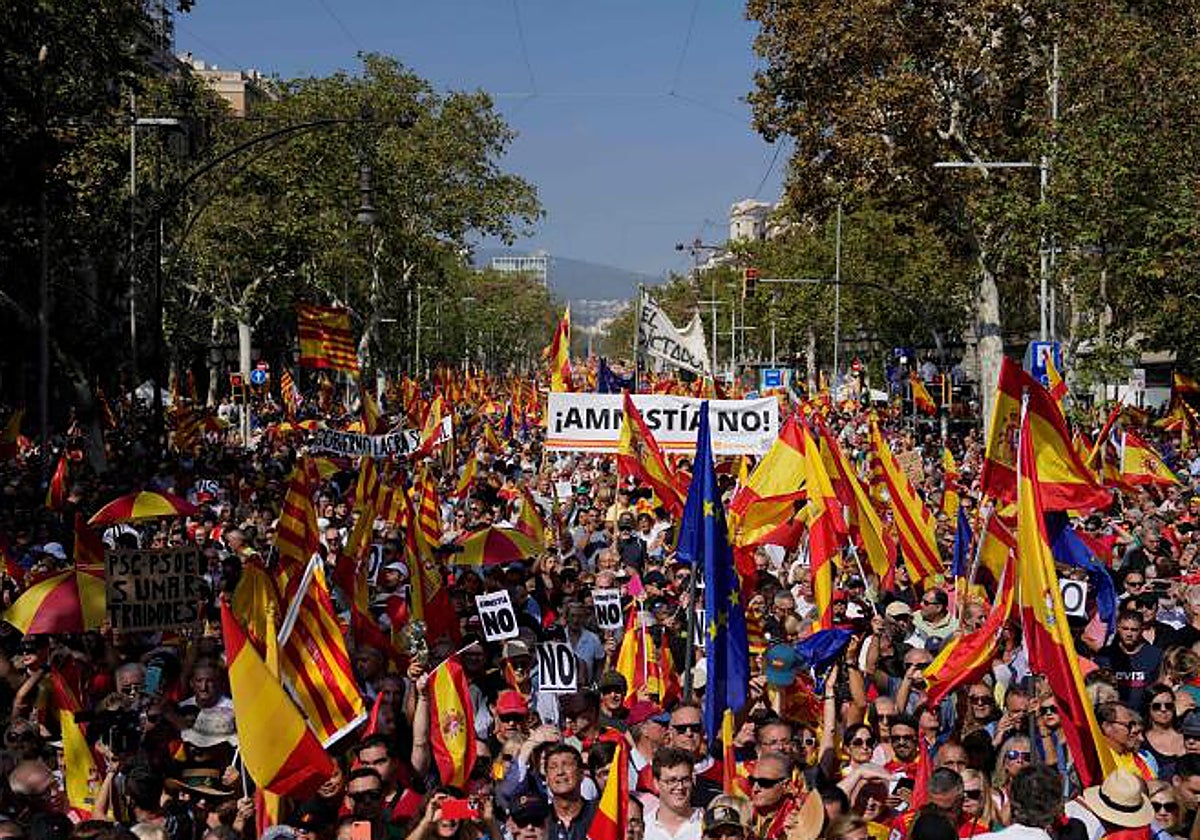 Manifestación contra la amnistía celebrada en Barcelona el 8 de octubre de 2023