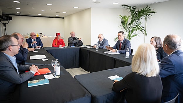 Sánchez se dirige a representantes del sector de la cultura