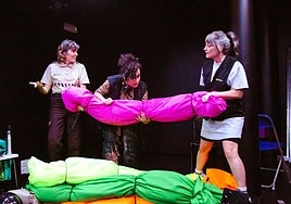 'Pequeño cúmulo de abismos': jugar con la memoria