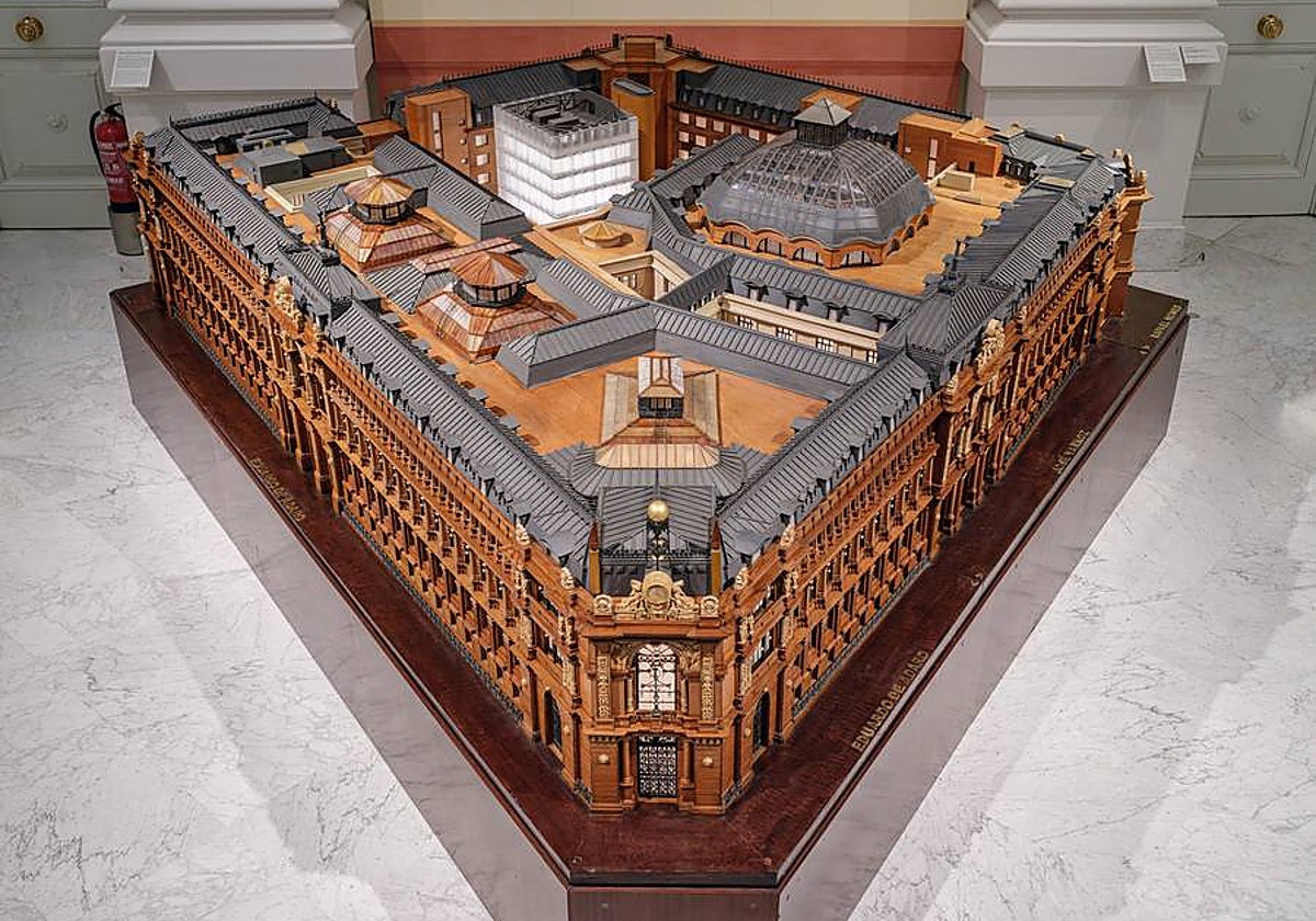 Maqueta del edificio del Banco de España (ca. 1970). Realizada por Miguel Prim, posiblemente a partir de la concebida por José Yarnoz en 1928