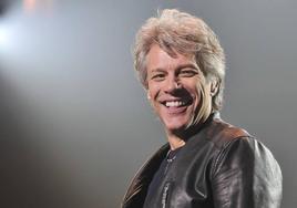 Bon Jovi le declara la guerra navideña a Mariah Carey con su propio villancico: así suena 'Christmas isn't Christmas'