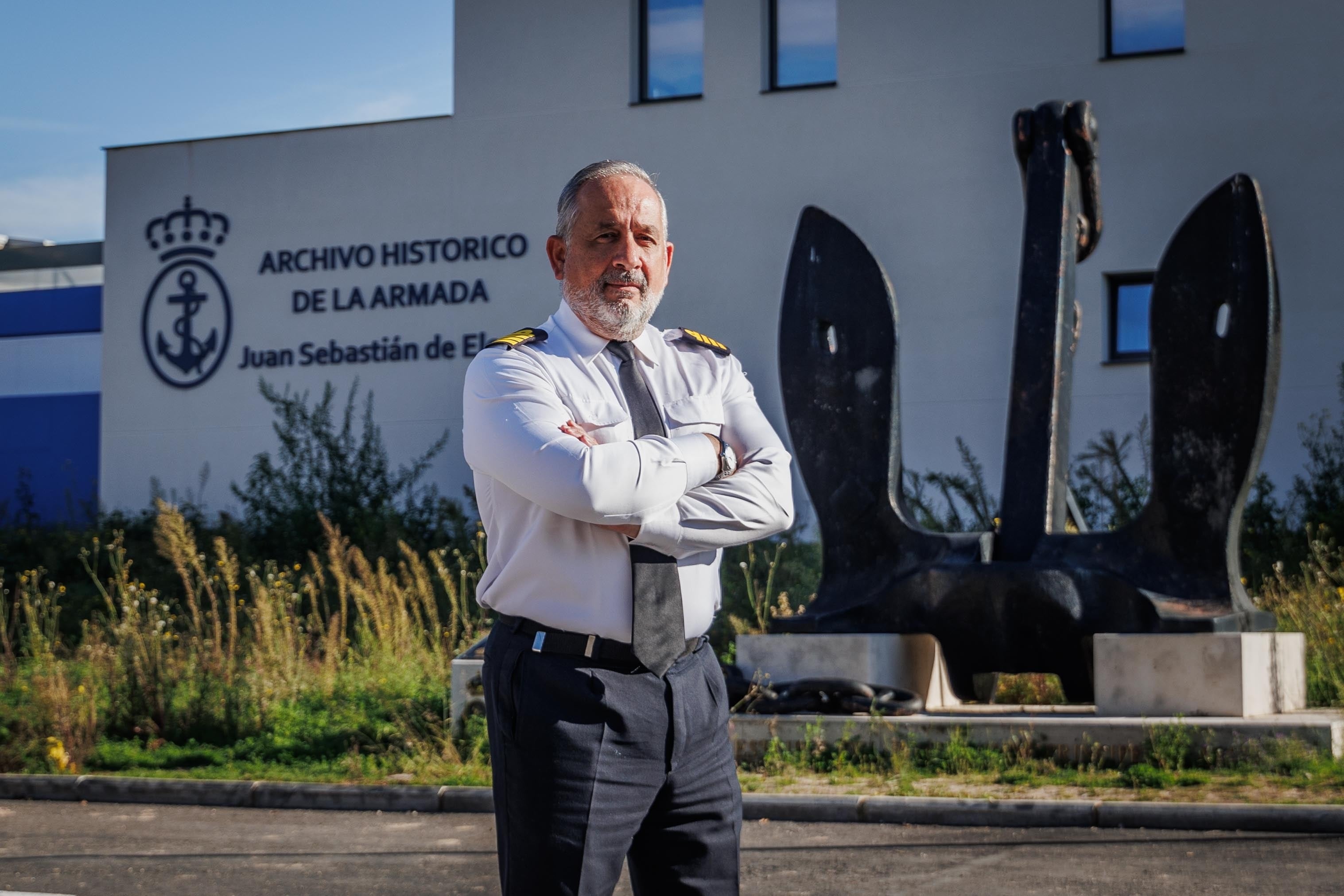 El capitán de navío Lorenzo Gamboa Pérez-Pardo, director del Archivo Histórico y subdirector del Departamento de Archivos Navales 