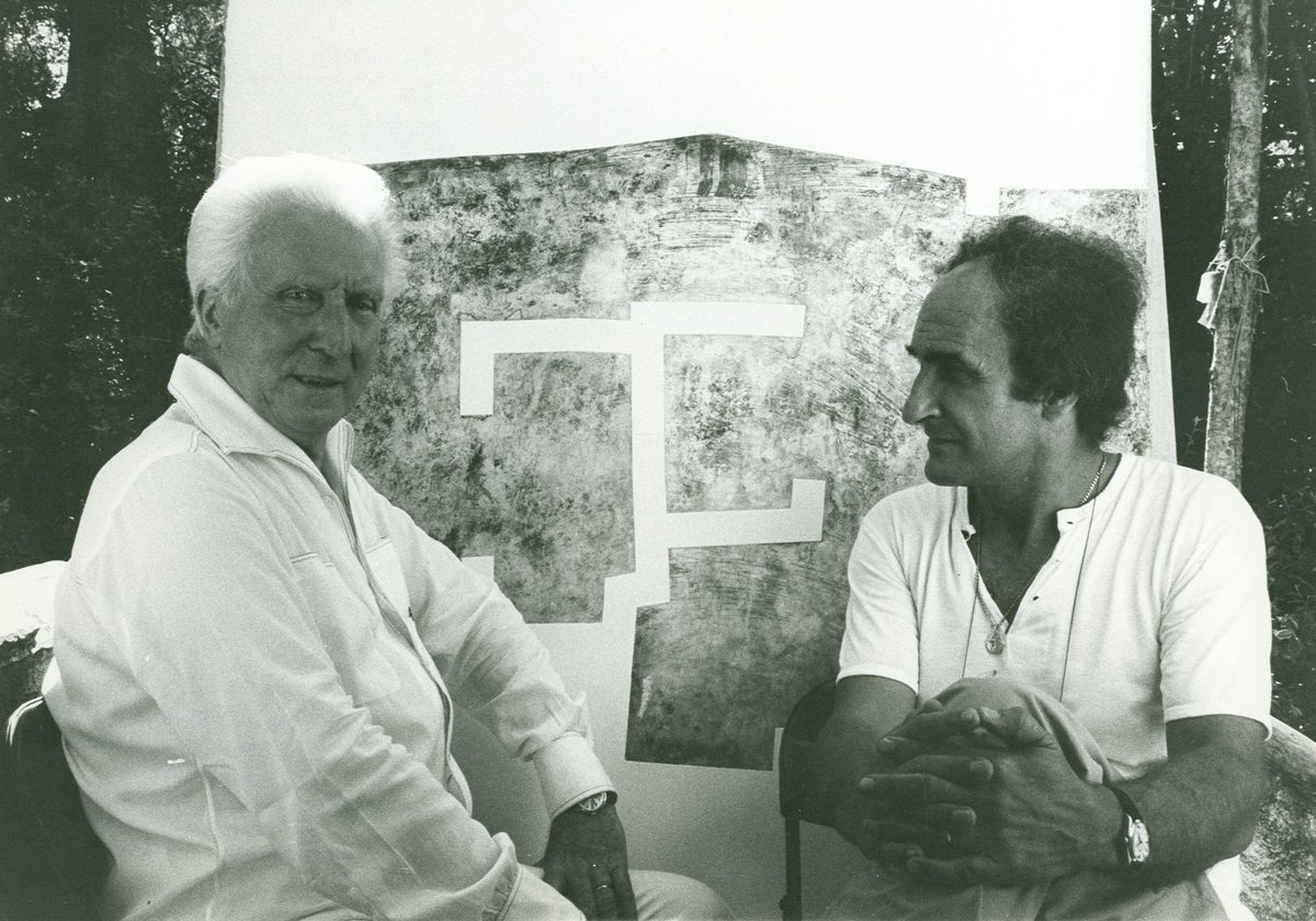 Aimé Maeght (izquierda) y Eduardo Chillida, en Saint-Paul-de-Vence en 1976