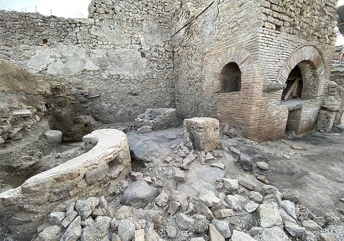 La panadería prisión descubierta en la Regio X de Pompeya