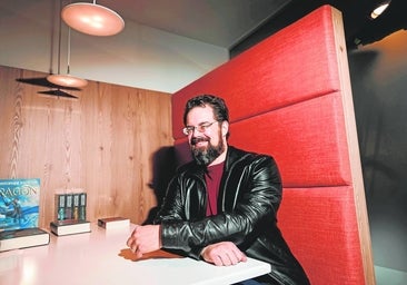 De Eragon a Murtagh, el regreso de Christopher Paolini a los jinetes de dragón