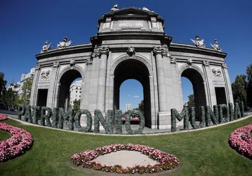 Urtasun va al choque contra Ayuso y Almeida por la tala de árboles en el Paisaje de la Luz