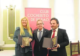 La crítica taurina de ABC Rosario Pérez recibe el premio del Club Cocherito