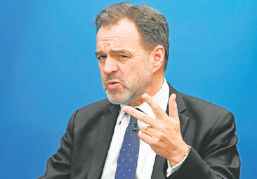 Niall Ferguson: «Milei es un liberal clásico, no un Bolsonaro argentino»