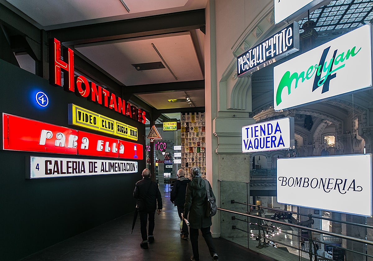 Detalle del montaje de la exposición en CentroCentro