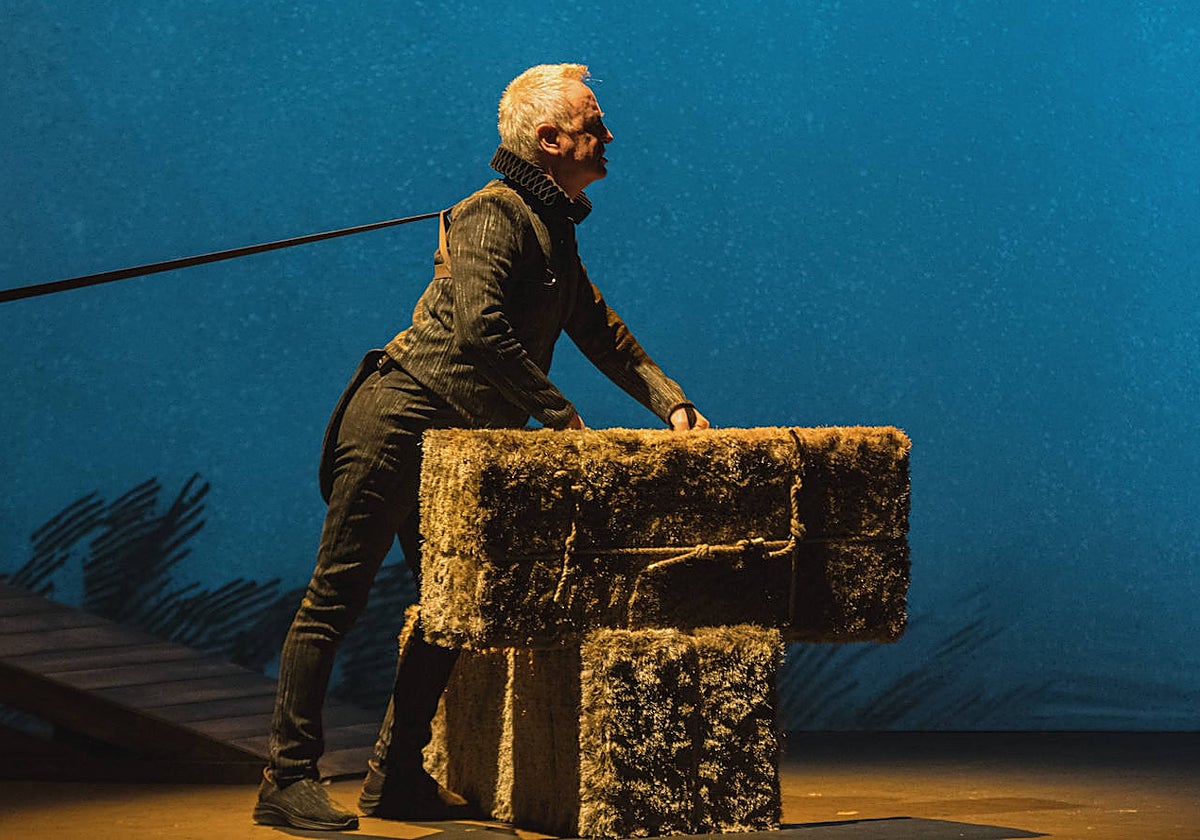 Carlos Hipólito, en una escena de 'Burro'