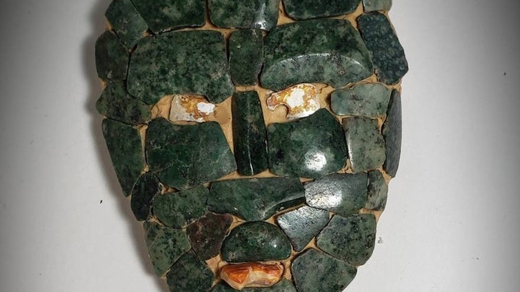 Descubren la tumba de un desconocido rey maya con una máscara de jade