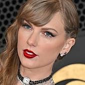 Taylor Swift anuncia por sorpresa en los Grammy su undécimo disco: 'The Tortured Poet's Department'