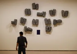 'Más allá del horizonte', de Giovanni Anselmo, en el Guggenheim de Bilbao: una exposición dura de pelar