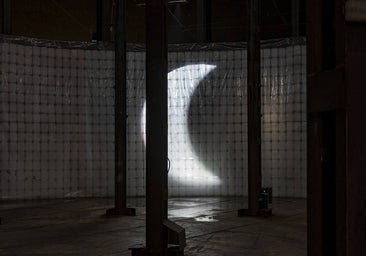 'Phantom Eclipse', de Ángela Jiménez Durán, en Espacio Cultural El Tanque: miradas fantasmales