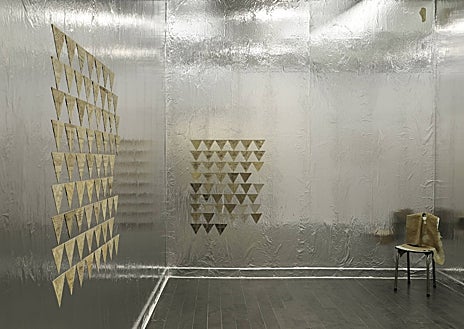 Imagen secundaria 1 - En las imágenes, detalles del montaje de 'ensanchar la puerta'