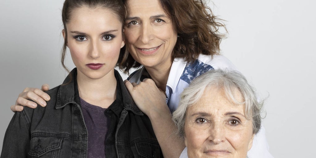 'Eve dönüş uzun yolu', üçlü aile kavgası