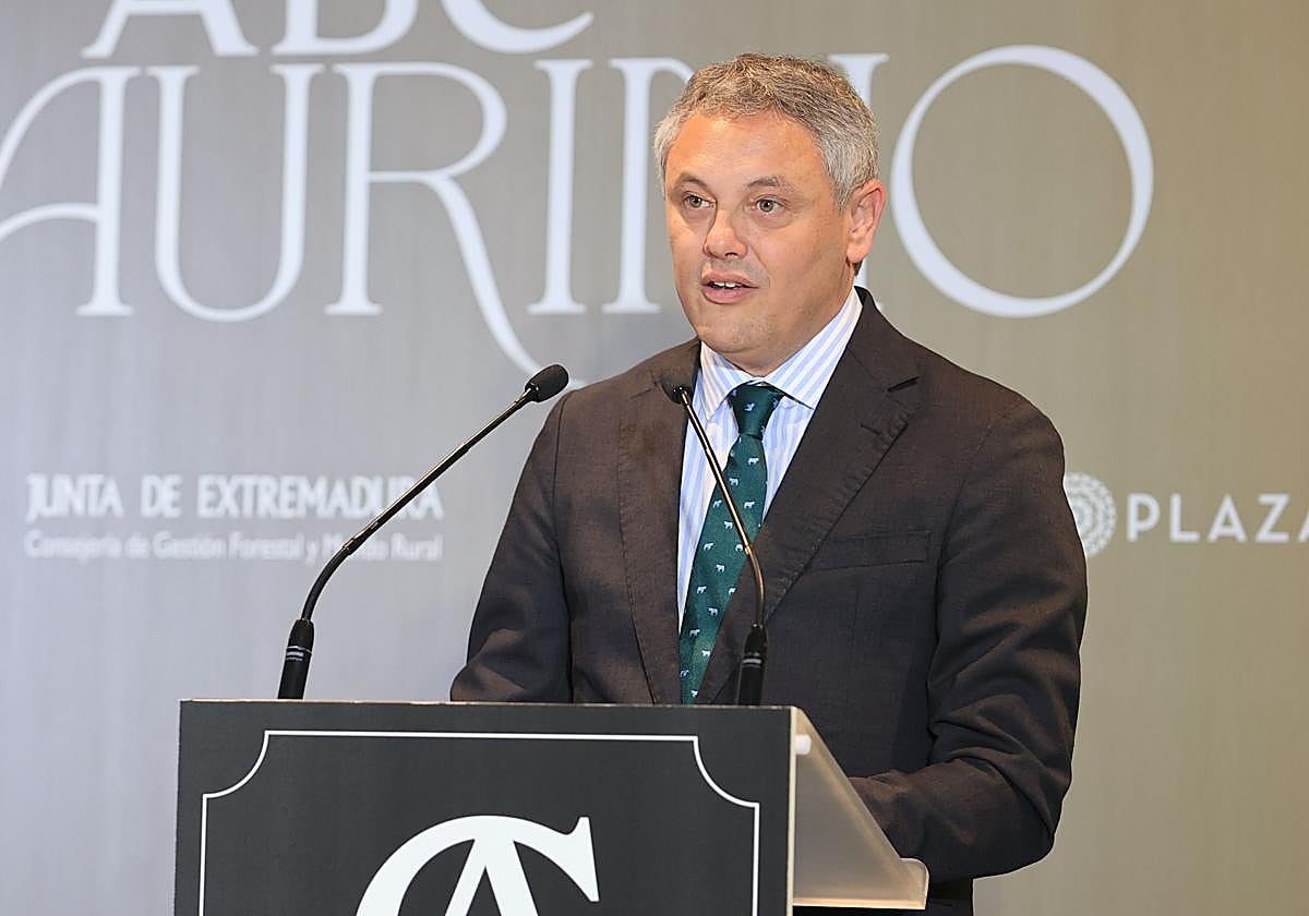 Alberto García Reyes, durante su discurso