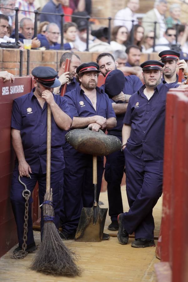 Corrida del 7 de abril en la Maestranza con los toreros Lama de Góngora, Ruiz Gijón y Calerito