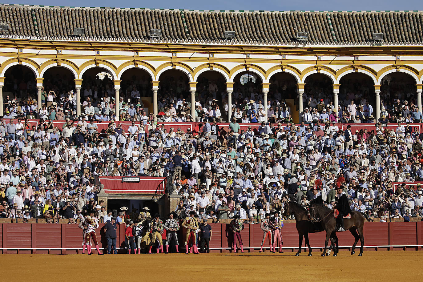 Corrida del 11 de abril en la Maestranza con los toreros Morante de la Puebla, José María Manzanares y Pablo Aguado