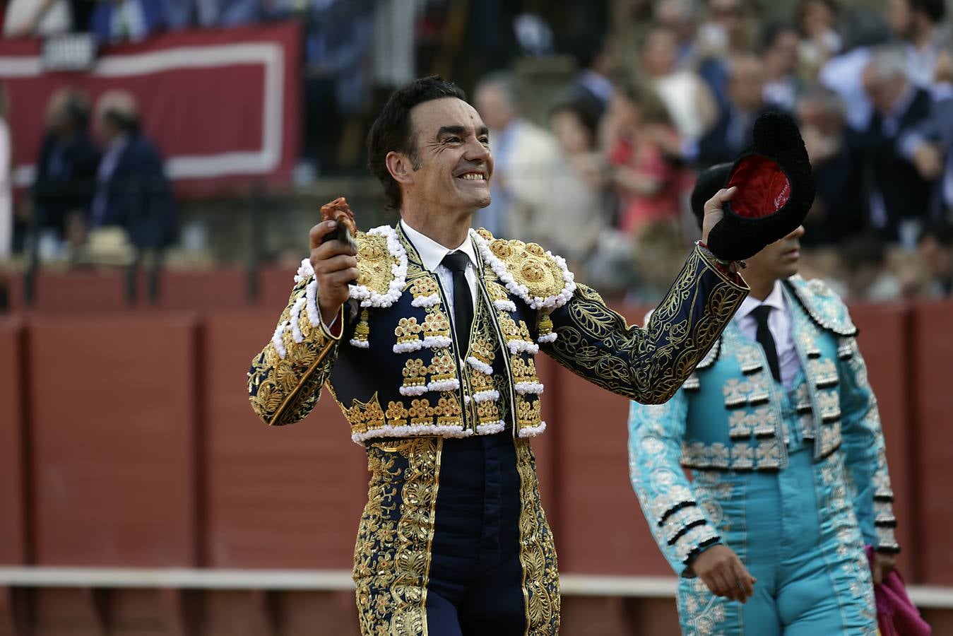 El Cid ha logrado una oreja en el primero de su lote