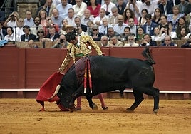Las imágenes de la corrida de Morante, Sebastián Castella y Tomás Rufo en Sevilla 2024